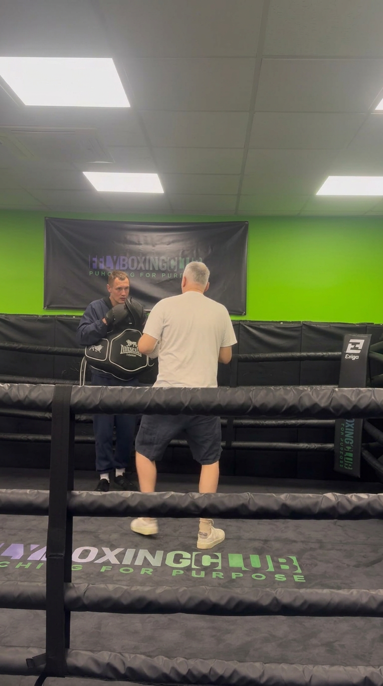 Dan on the pads with Ed