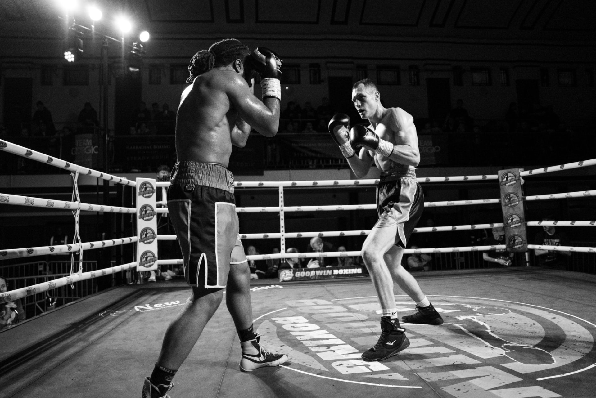 Guard up, centre of the ring